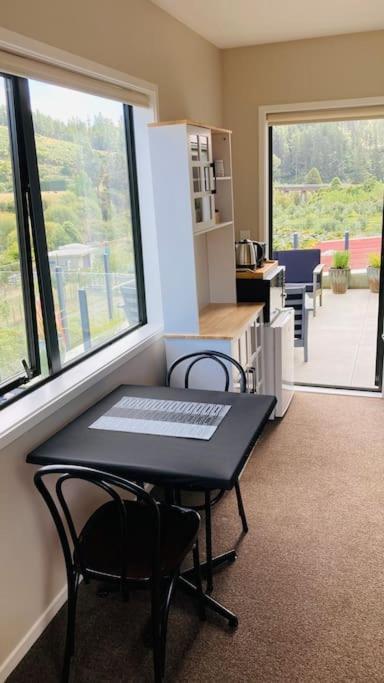 Maymorn Orchard Suites Upper Hutt Exterior photo